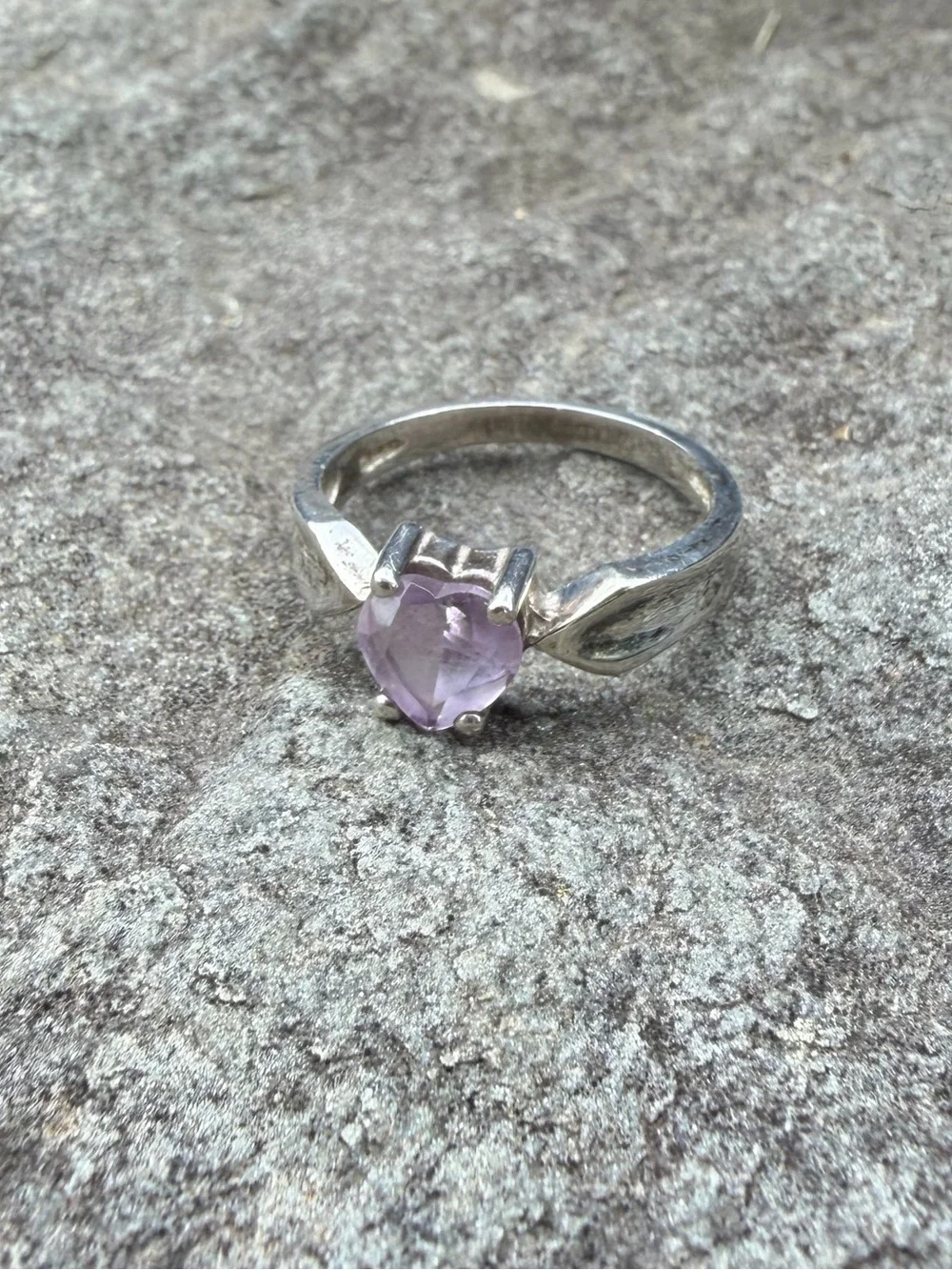 Vintage Avon Sterling Silver Amethyst Heart Ring